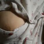 【塾女性雑誌40 動画】パジャマを着て爆睡している奥さんのオッパイ